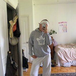 Toronto maple leafs hoodie